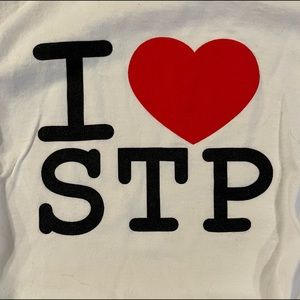 Modern tee with iconic I-♥️-STP